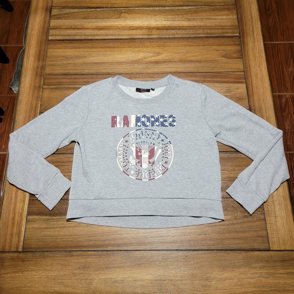 Ramones 1-2-3-4 LS Grey Crop Sweatshirt Group Seal - Size 10